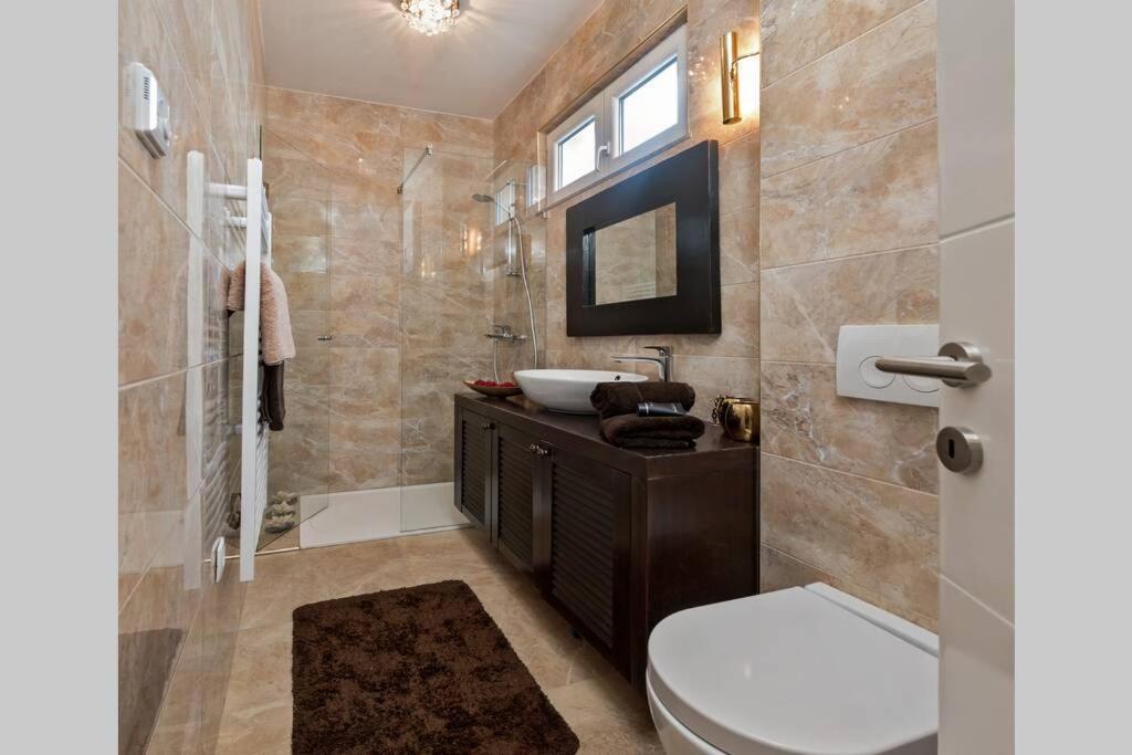 Ensidia Luxury Suite سبليت المظهر الخارجي الصورة