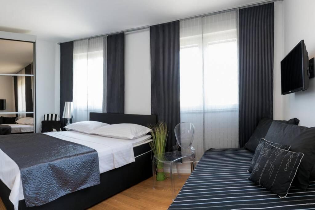 Ensidia Luxury Suite سبليت المظهر الخارجي الصورة